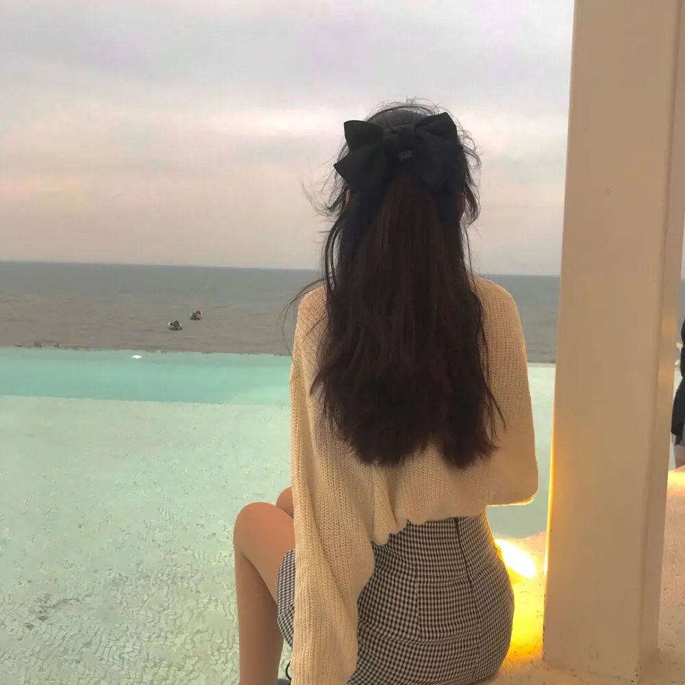 塔格特海报